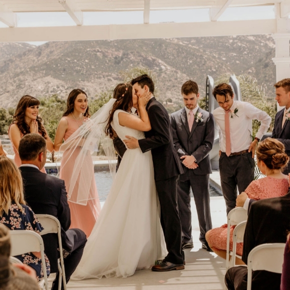 ๐ธMeet your seller!๐ธ - Picture 2 of 3